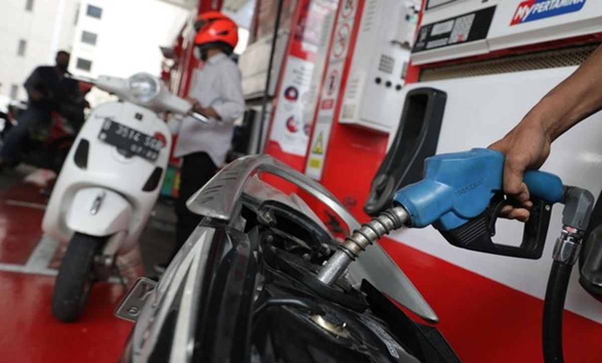 Geger! Pertamax Tiba-Tiba Naik Drastis Jadi Rp16.250 per Liter, Ini Daftar Harga BBM Terbaru