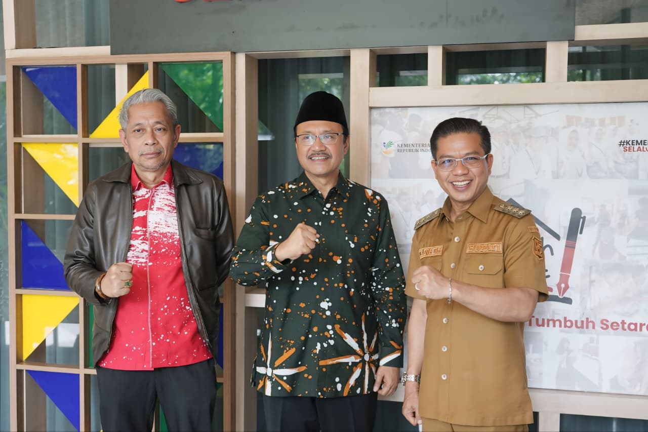 Mensos Apresiasi Langkah Cepat KDS Wujudkan Sekolah Rakyat di Kabupaten Bandung